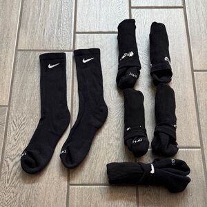 Nike Dri-Fit Black Crew Socks 6 pairs new